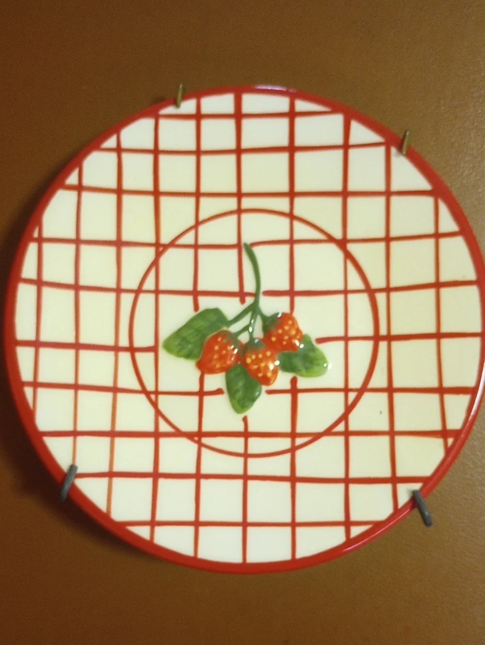 Vintage Ceramic Decorative Mini Plate w/ 3D Strawberry Design & Plaid Pattern